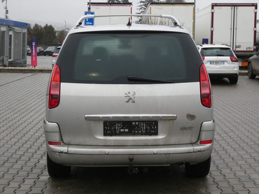 Peugeot 807 MPV 2,0 l 100 kw