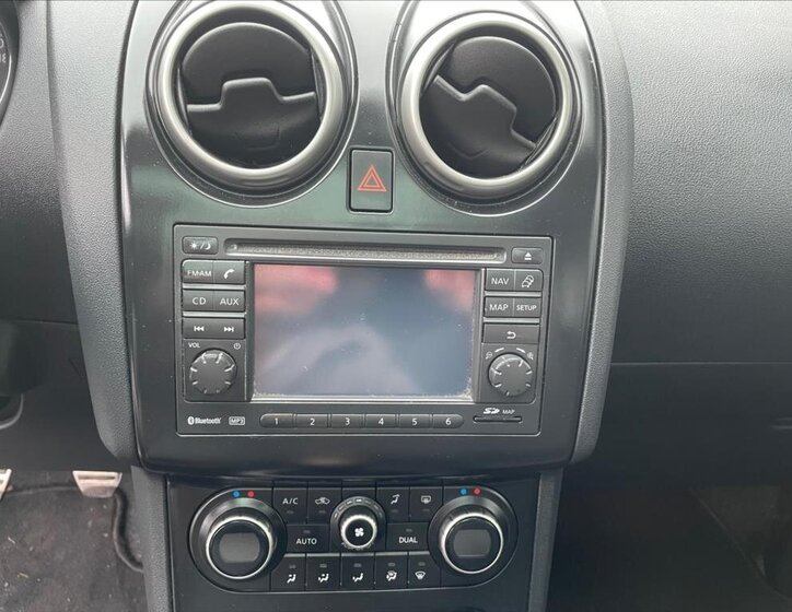 Nissan Qashqai SUV / Terénní 1,5 l 81 kw