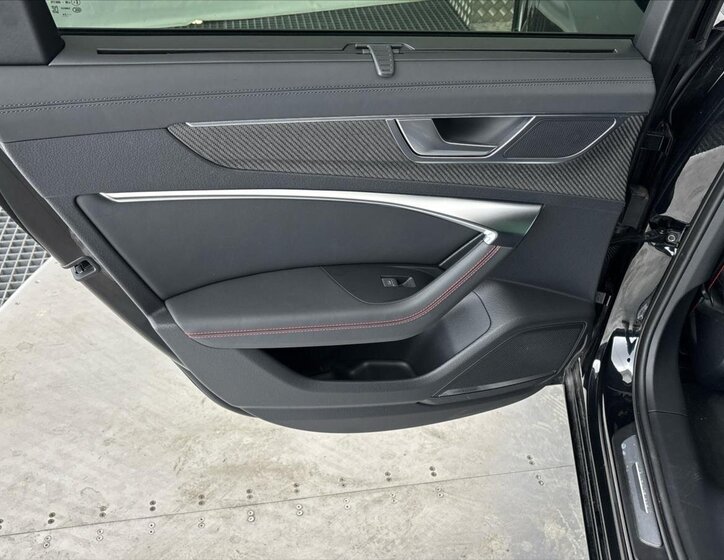 Audi S6 Kombi 3,0 l 253 kw