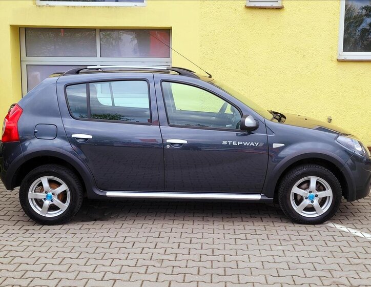 Dacia Sandero Hatchback 1,6 l 62 kw
