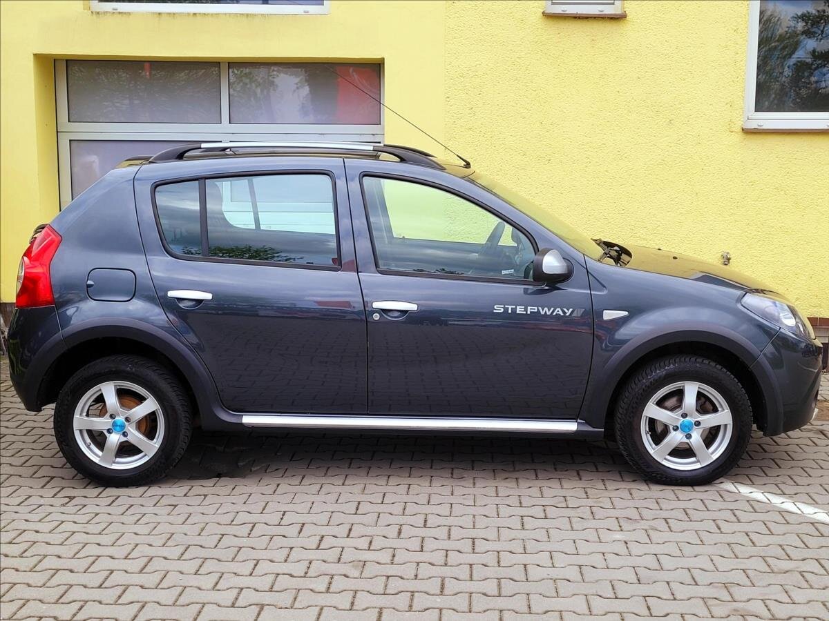 Dacia Sandero Hatchback 1,6 l 62 kw