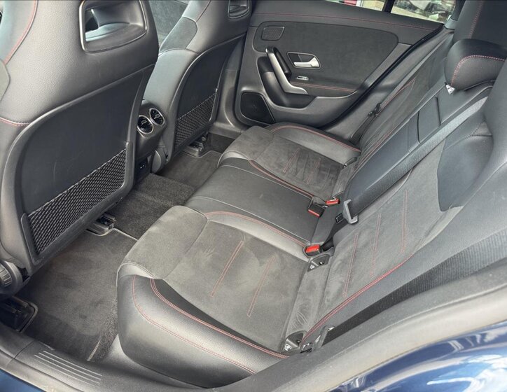 Mercedes-Benz CLA 19