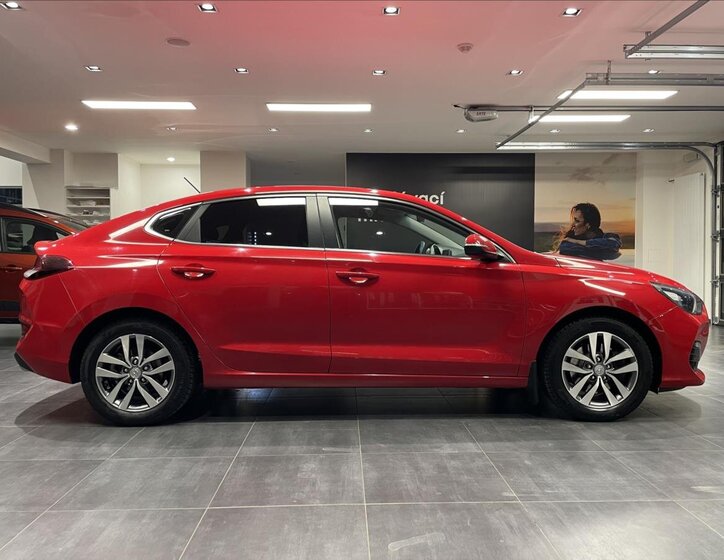 Hyundai i30 Liftback 998,0 88 kw