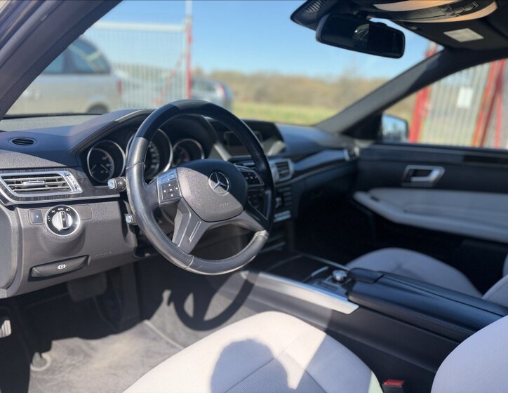 Mercedes-Benz Třídy E Kombi 2,1 l 150 kw