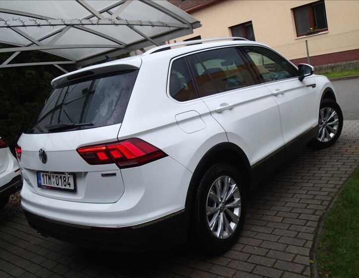 Volkswagen Tiguan SUV / Terénní 2,0 l 110 kw