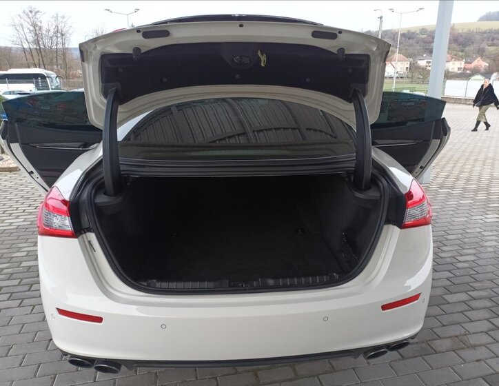 Maserati Ghibli Sedan 3,0 l 243 kw