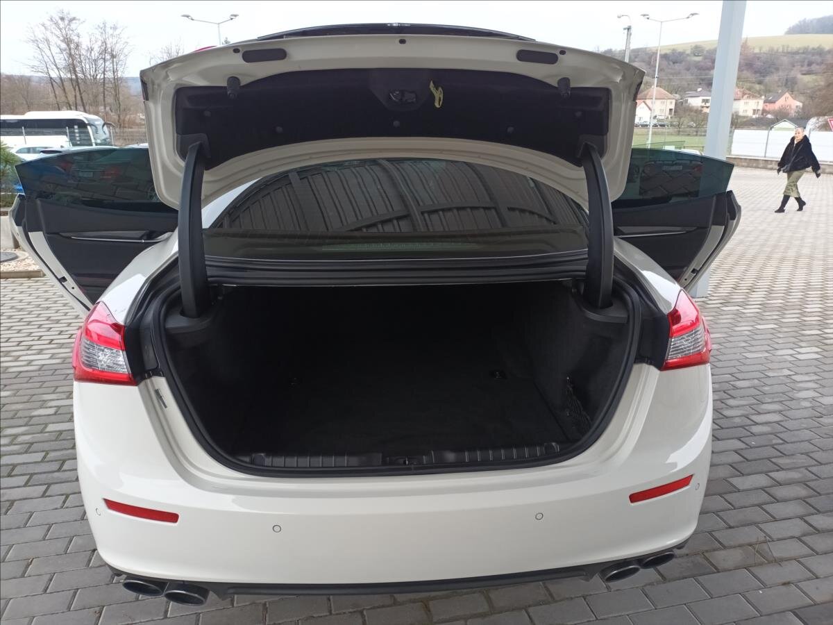 Maserati Ghibli Sedan 3,0 l 243 kw
