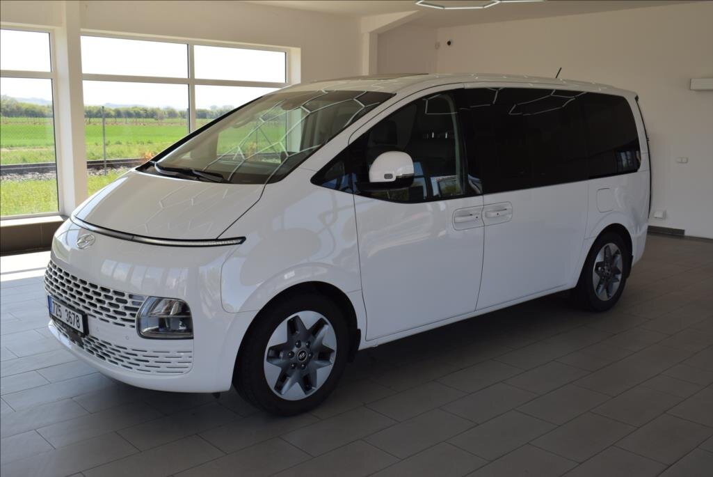 Hyundai Staria MPV 2,2 l 130 kw