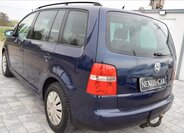 Volkswagen Touran Kombi 1,4 l 103 kw