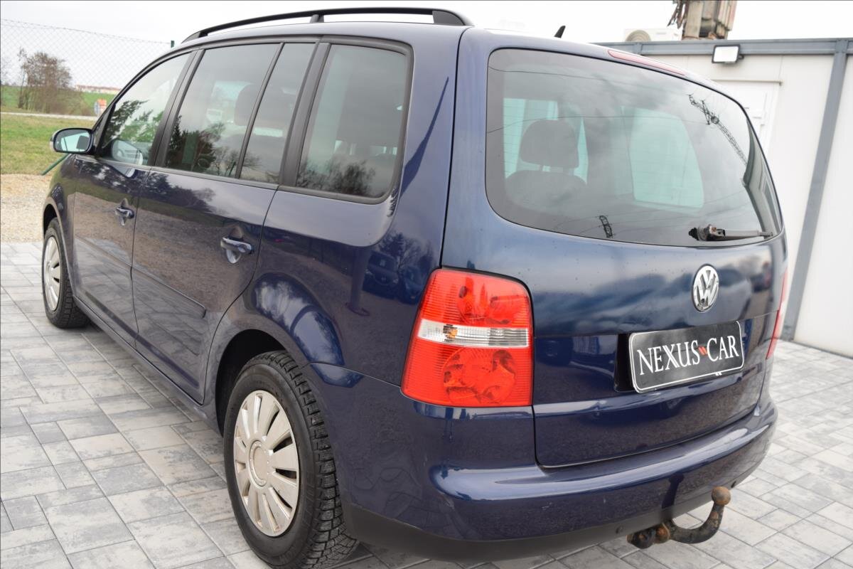 Volkswagen Touran Kombi 1,4 l 103 kw