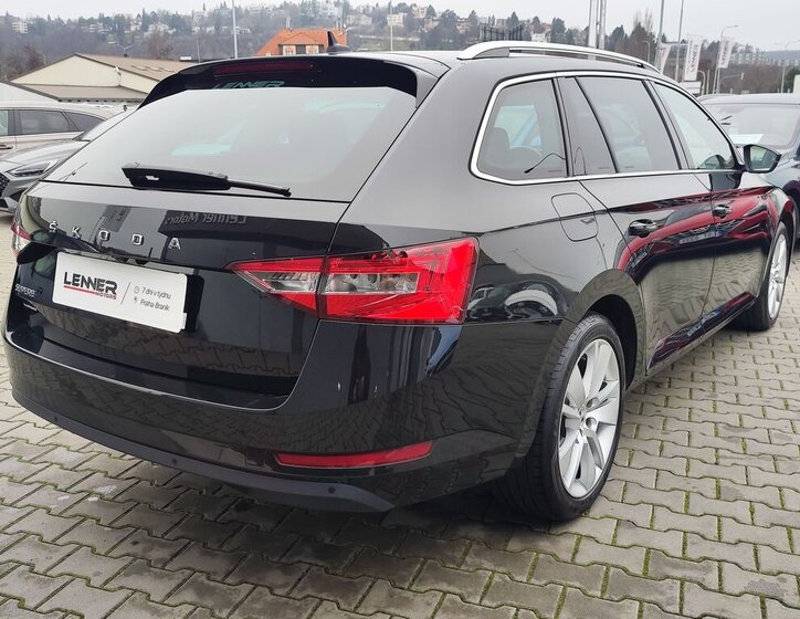 Škoda Superb 5