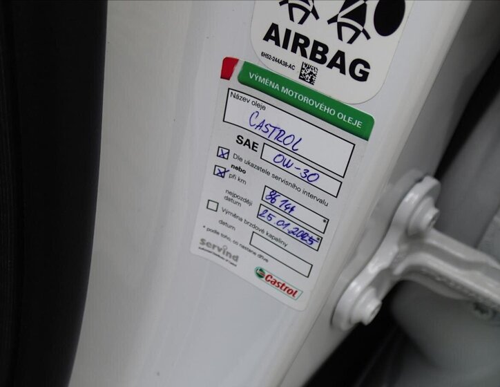 Land Rover Discovery SUV / Terénní 2,0 l 132 kw