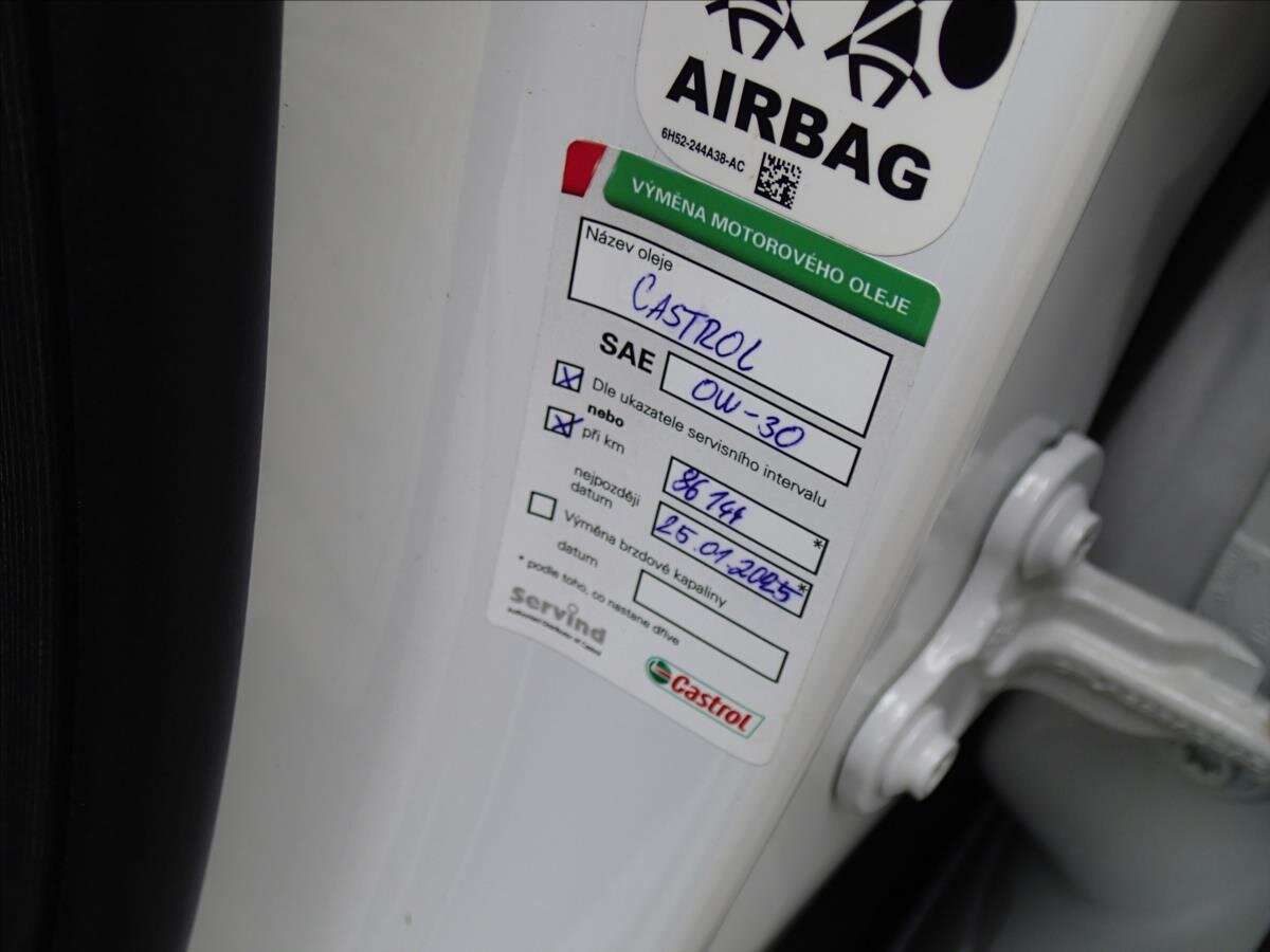 Land Rover Discovery SUV / Terénní 2,0 l 132 kw