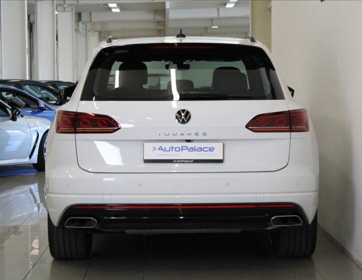 Volkswagen Touareg SUV / Terénní 3,0 l 210 kw
