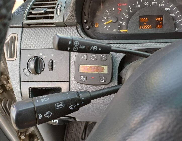 Mercedes-Benz Vito Skříň 2,1 l 110 kw