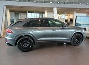 Audi Q8 SUV 3,0 l 210 kw