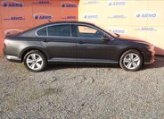 Volkswagen Passat Sedan / Limuzína 2,0 l 110 kw