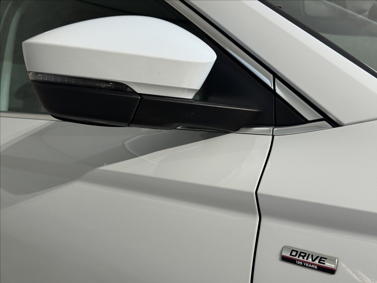 Škoda Karoq SUV / Terénní 1,5 l 110 kw