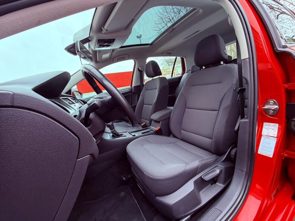 Volkswagen Golf Hatchback 1,2 l 77 kw