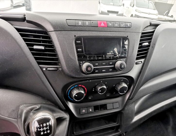 Iveco Daily Sklápěč 2,3 l 100 kw