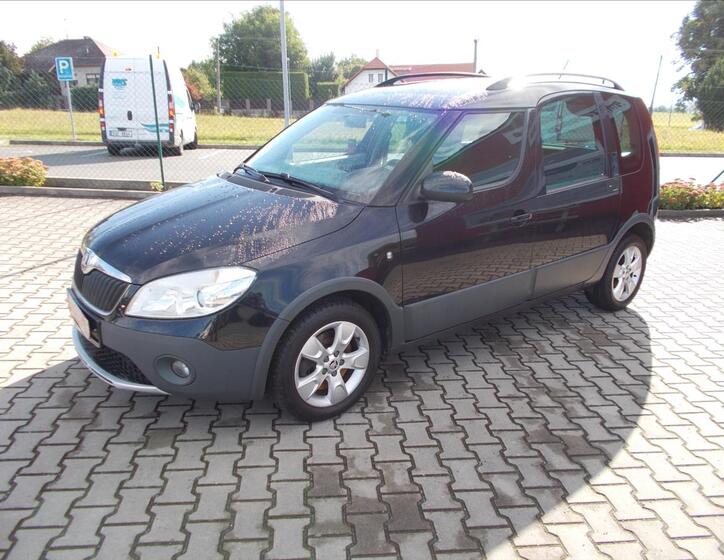 Škoda Roomster 3