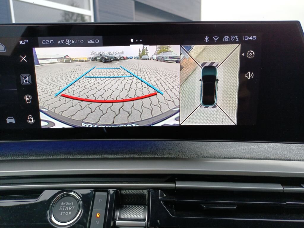 Peugeot 3008 SUV / Terénní 1,2 l 100 kw