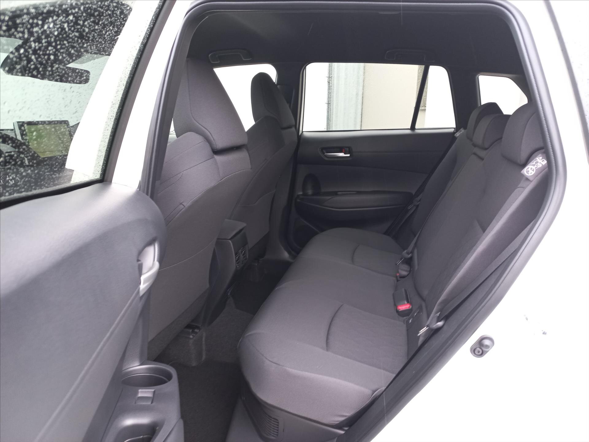 Toyota Corolla Cross CUV / Crossover 1,8 l 103 kw