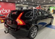 Volvo V60 Kombi 2,4 l 140 kw