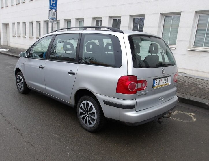 Volkswagen Sharan Kombi 1,9 l 85 kw