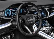 Audi Q8 17