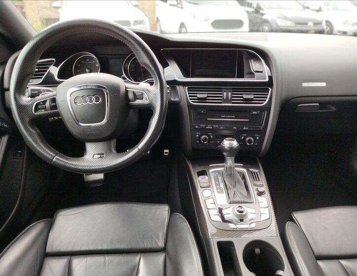 Audi RS 5 Kupé 4,2 l 331 kw