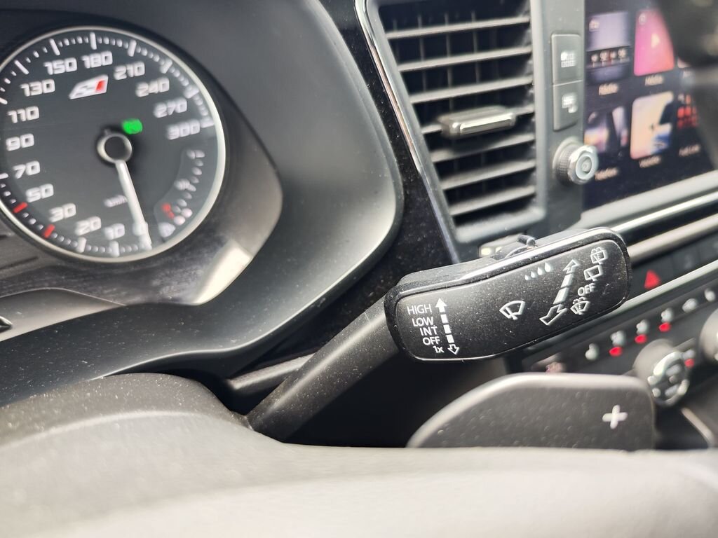 Seat Leon Hatchback 2,0 l 221 kw