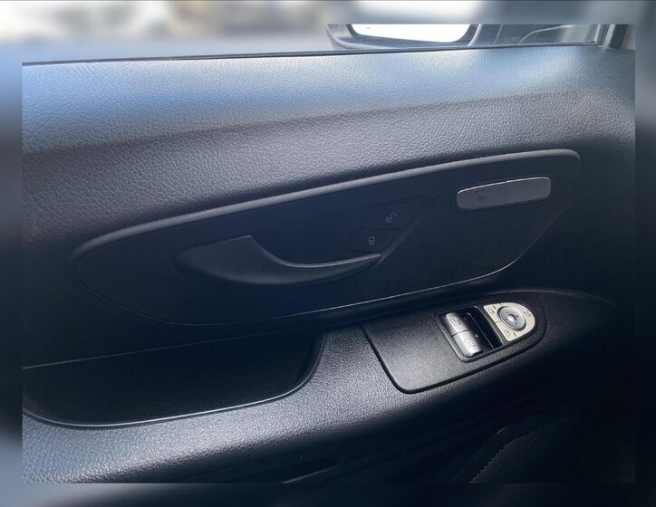 Mercedes-Benz Vito 19