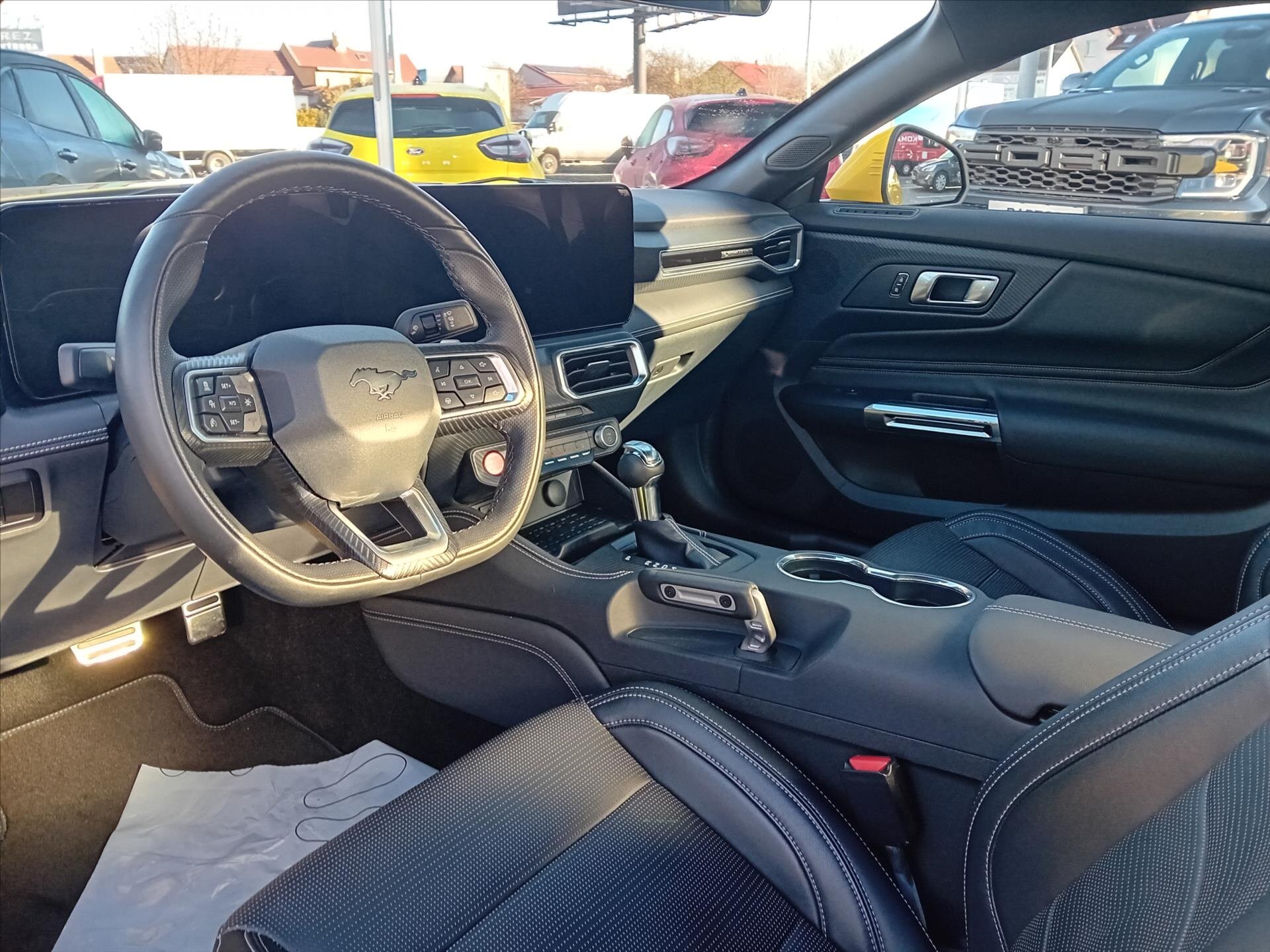 Ford Mustang Kupé 5,0 l 328 kw