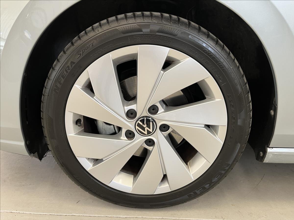 Volkswagen Golf Kombi 1,5 l 110 kw