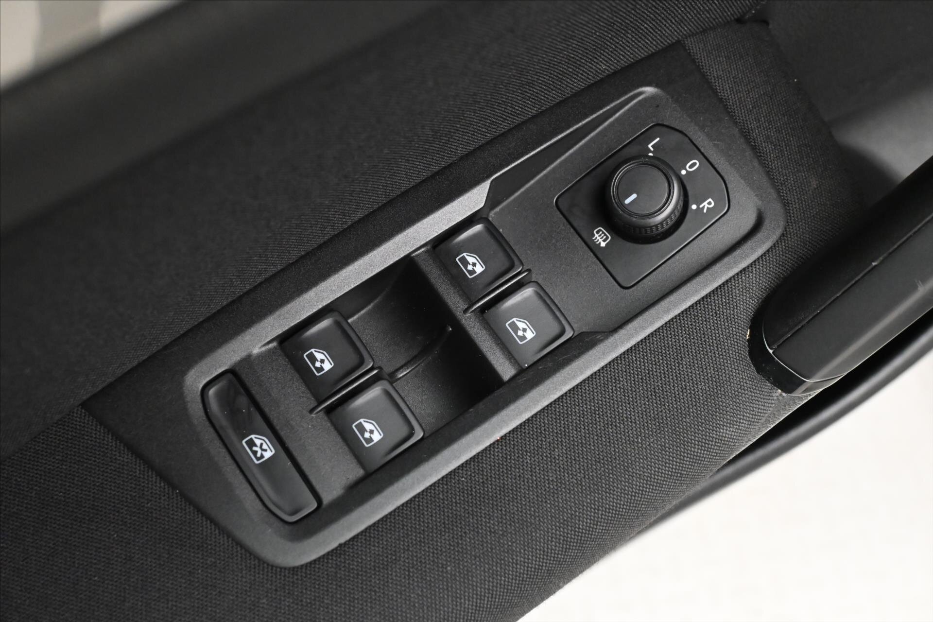 Volkswagen Touran MPV 1,6 l 85 kw