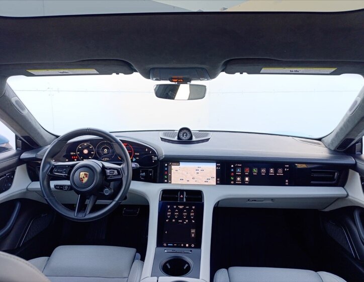 Porsche Taycan Kombi 0,0 560 kw