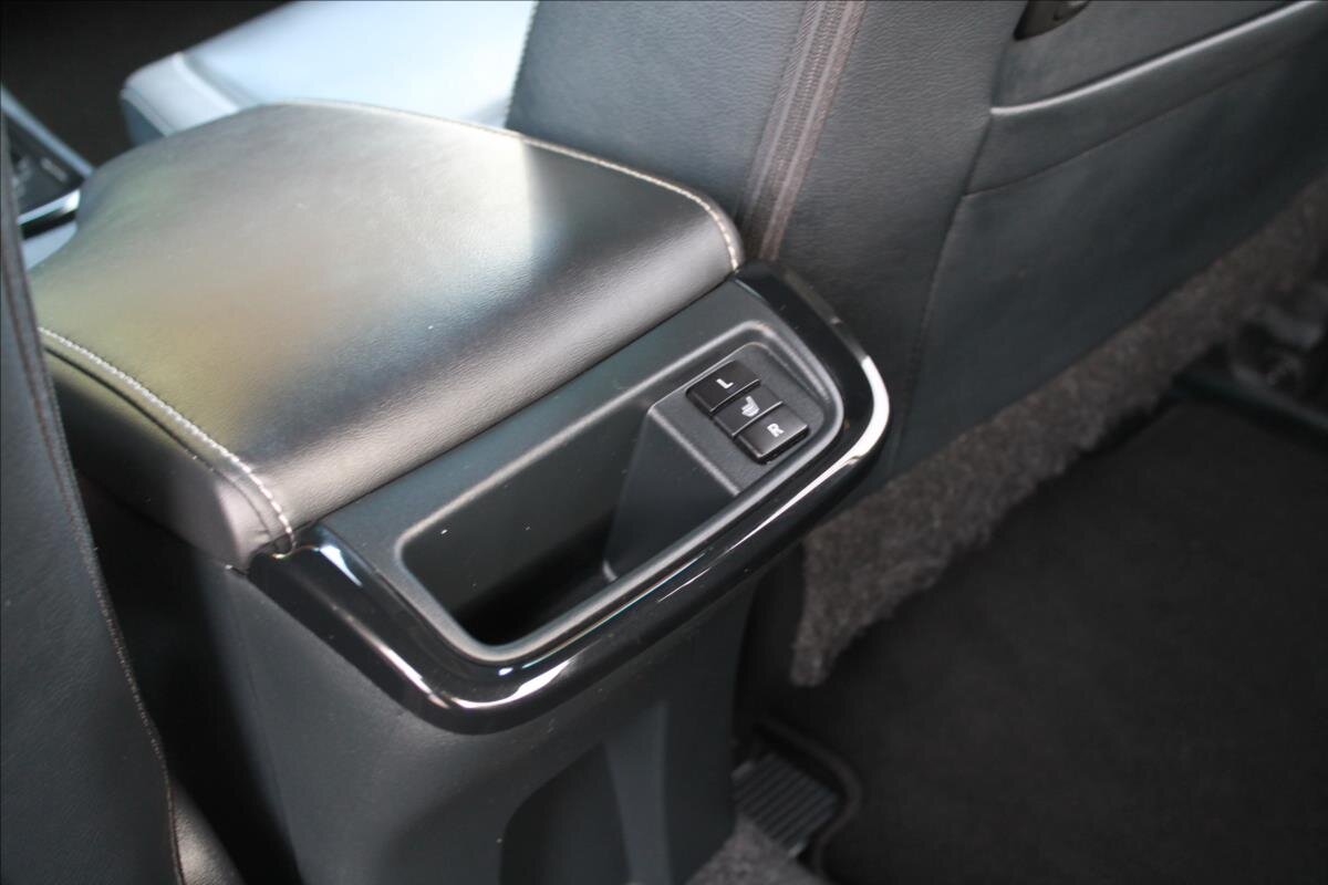 Toyota Hilux Pick-up 2,8 l 150 kw