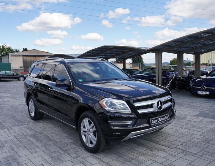 Mercedes-Benz GL 8