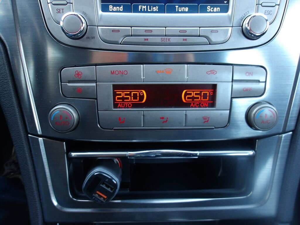 Ford Mondeo Kombi 2,0 l 103 kw