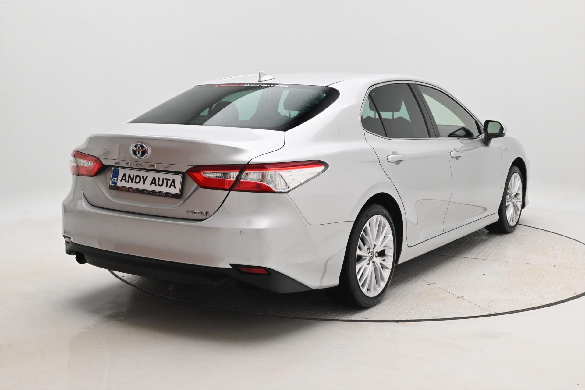 Toyota Camry Sedan / Limuzína 2,5 l 160 kw