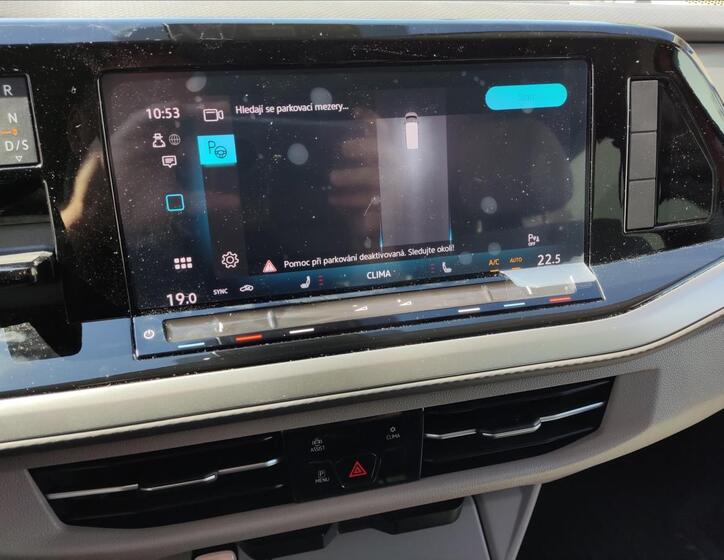 Volkswagen Multivan 12