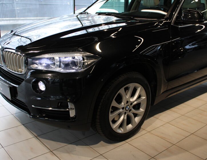 BMW X5 SUV / Terénní 3,0 l 230 kw