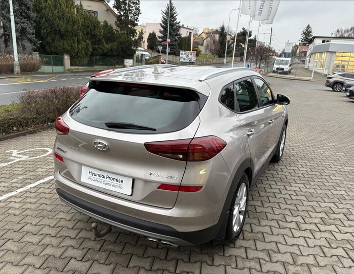 Hyundai Tucson 5