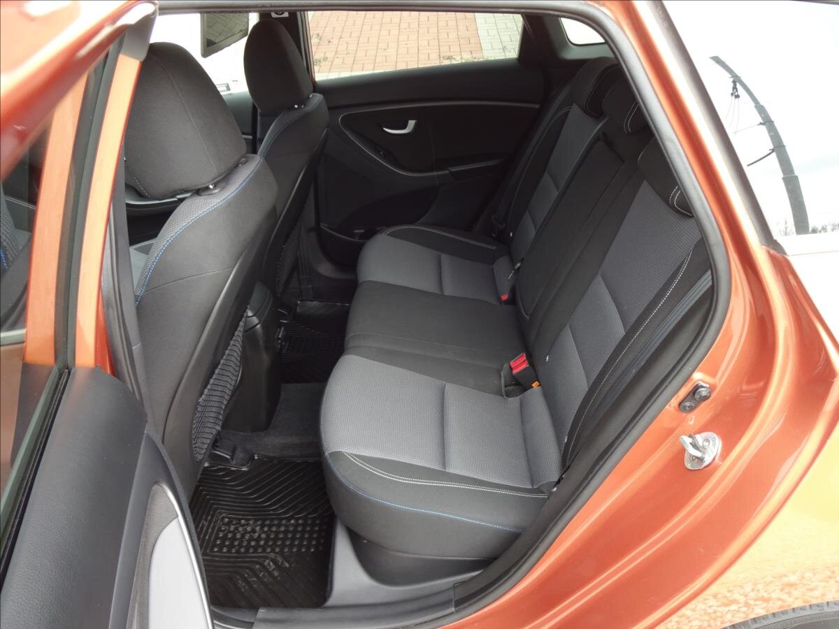 Hyundai i30 Kombi 1,6 l 99 kw