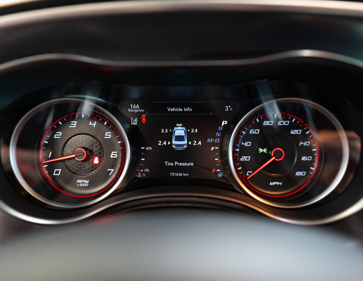 Dodge Charger Sedan / Limuzína 6,4 l 361 kw