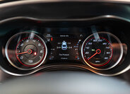 Dodge Charger Sedan / Limuzína 6,4 l 361 kw