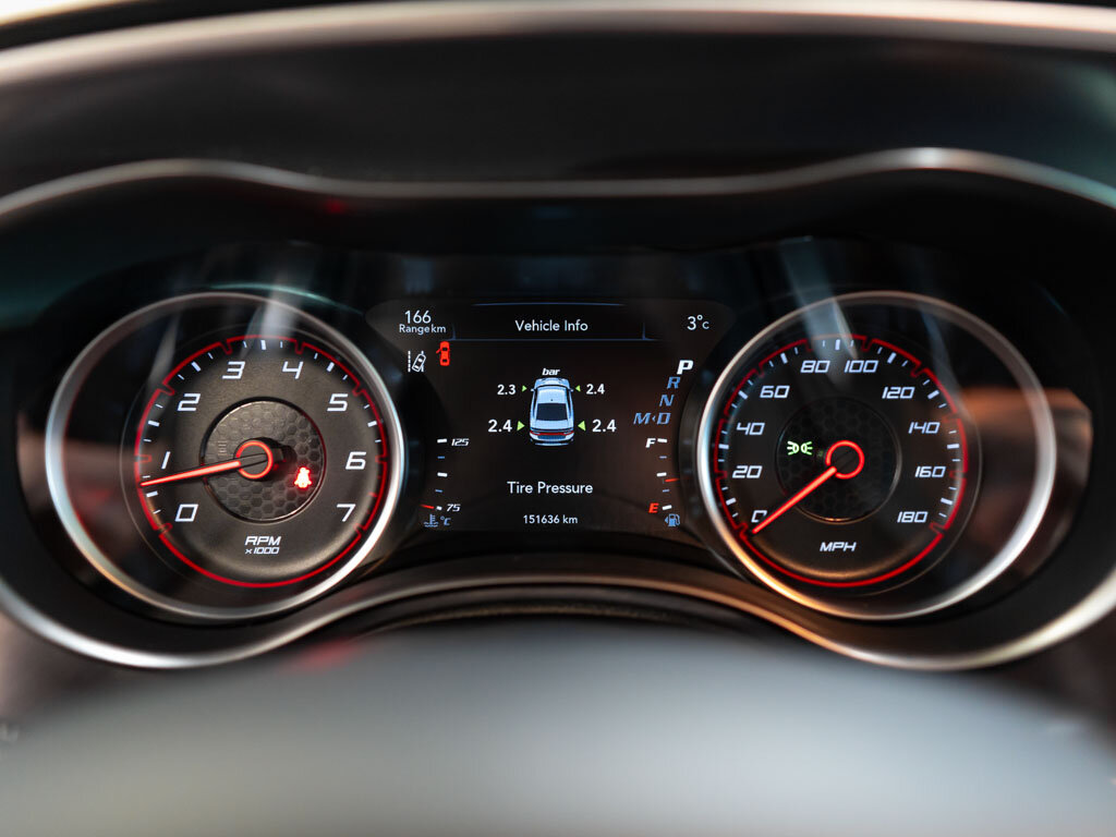 Dodge Charger Sedan / Limuzína 6,4 l 361 kw