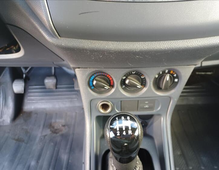 Ford Transit Connect 11