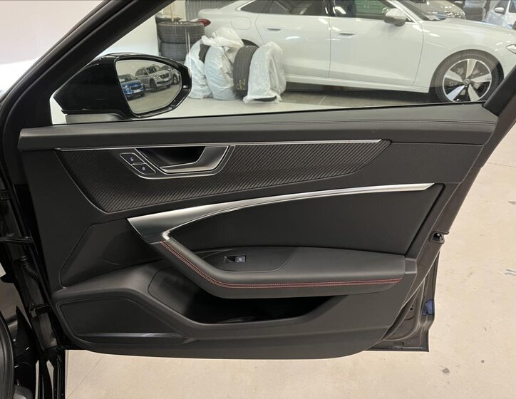 Audi S6 Kombi 3,0 l 253 kw